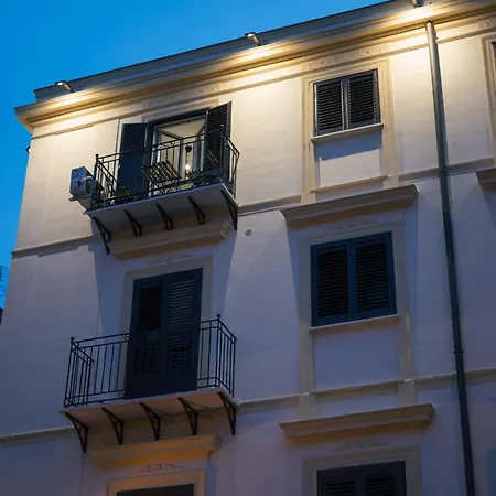 La Casa Di Louis * פלרמו