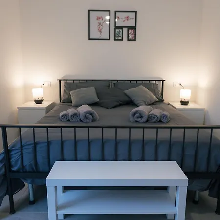 La Casa Di Louis * פלרמו